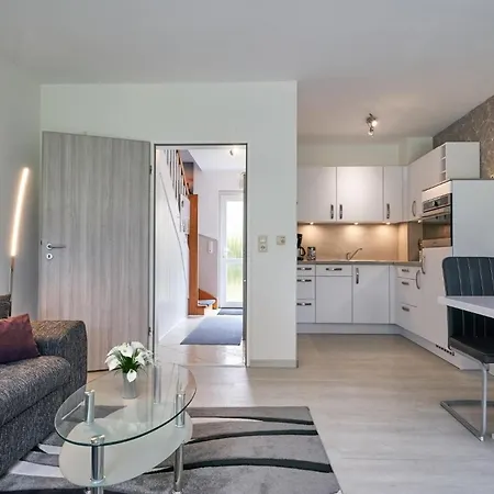 Am Knüll 4b * Dahme (Schleswig-Holstein)